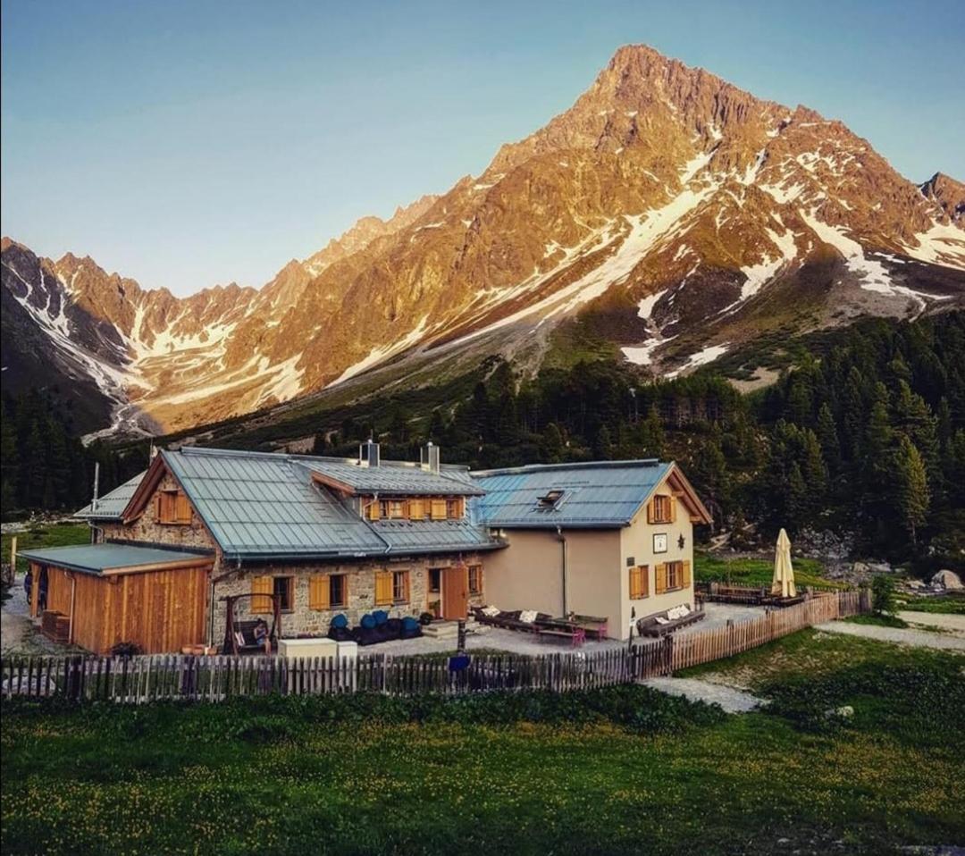 Haus Gfall Kaunertal Zewnętrze zdjęcie